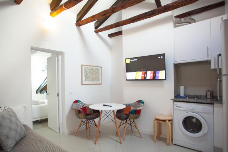 Apartment In Malasana Madrid Zimmer foto
